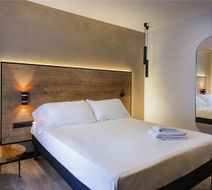 Ibis Styles Figueres Hotel Ronda Room