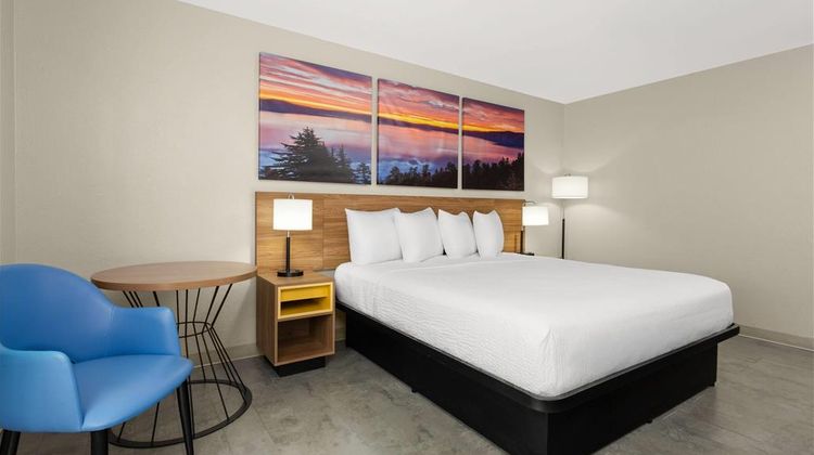 Days Inn by Wyndham Rawlins Room