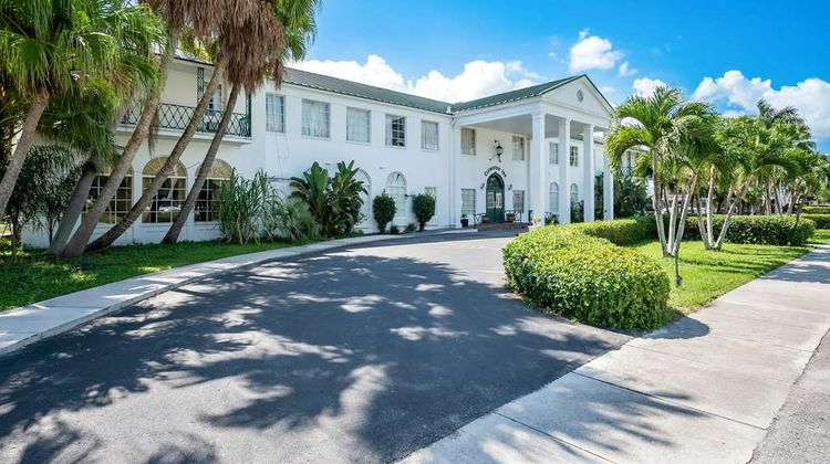 Americas Best Value Clewiston Inn Exterior