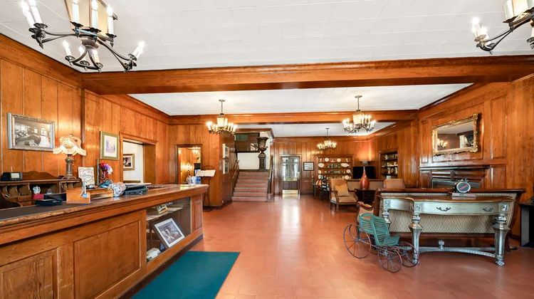 Americas Best Value Clewiston Inn Lobby
