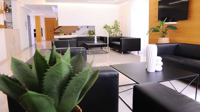 <b>Casena dei Colli, Sure Hotel Coll by BW Lobby</b>. Images powered by <a href="https://iceportal.shijigroup.com/" title="IcePortal" target="_blank">IcePortal</a>.