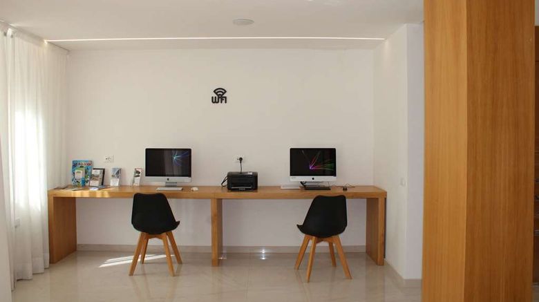 <b>Casena dei Colli, Sure Hotel Coll by BW Lobby</b>. Images powered by <a href="https://iceportal.shijigroup.com/" title="IcePortal" target="_blank">IcePortal</a>.