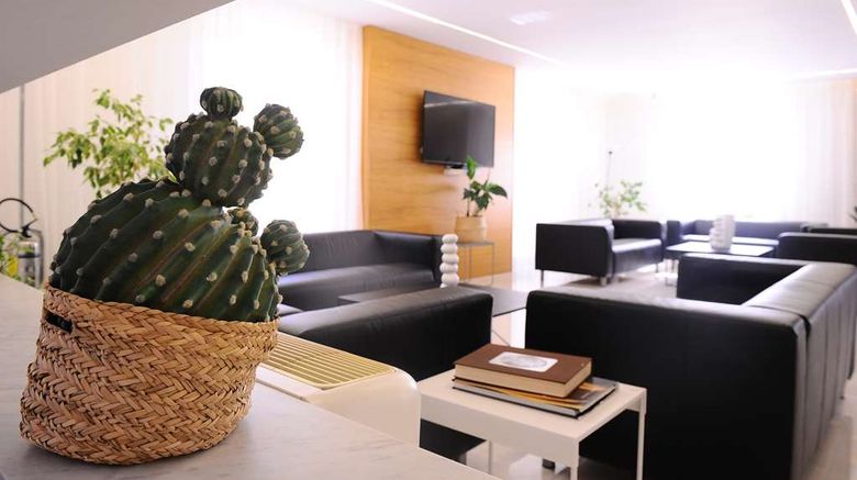<b>Casena dei Colli, Sure Hotel Coll by BW Lobby</b>. Images powered by <a href="https://iceportal.shijigroup.com/" title="IcePortal" target="_blank">IcePortal</a>.