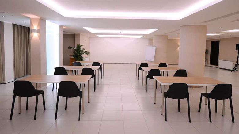 <b>Casena dei Colli, Sure Hotel Coll by BW Meeting</b>. Images powered by <a href="https://iceportal.shijigroup.com/" title="IcePortal" target="_blank">IcePortal</a>.