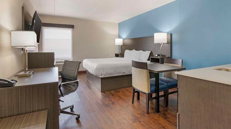 <b>Best Western Plus Chicago Southland Room</b>. Images powered by <a href="https://iceportal.shijigroup.com/" title="IcePortal" target="_blank">IcePortal</a>.