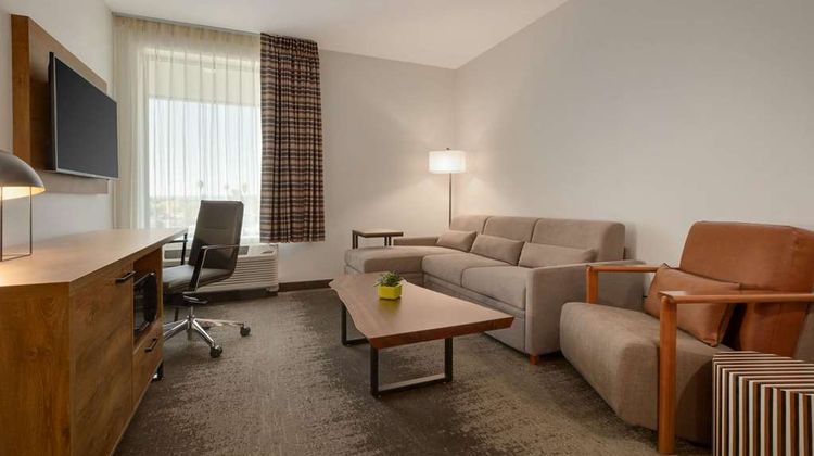 La Quinta Inn & Suites by Wyndham Suite