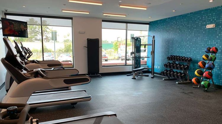 La Quinta Inn & Suites by Wyndham Health