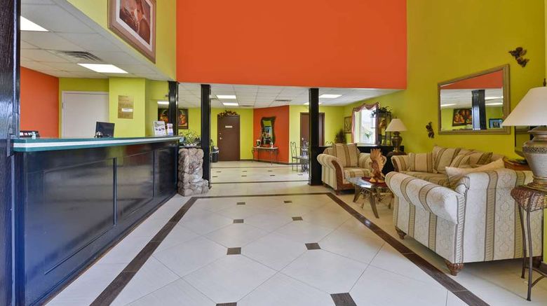 <b>Americas Best Value Inn & Suites Lobby</b>. Images powered by <a href="https://iceportal.shijigroup.com/" title="IcePortal" target="_blank">IcePortal</a>.