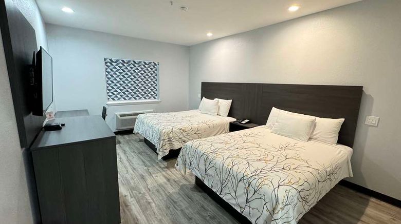 <b>Americas Best Value Inn & Suites Room</b>. Images powered by <a href="https://iceportal.shijigroup.com/" title="IcePortal" target="_blank">IcePortal</a>.