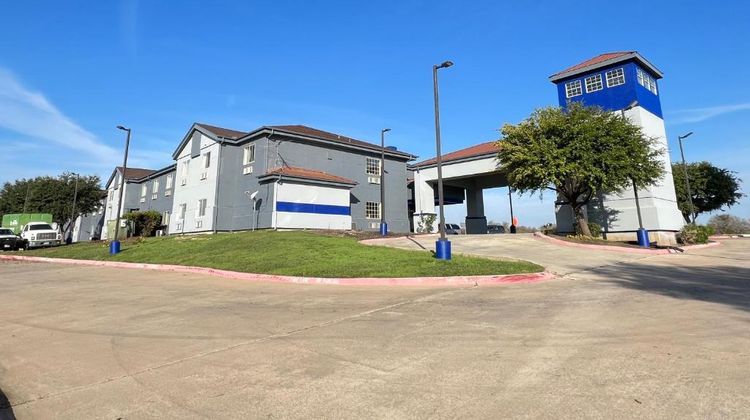 Americas Best Value Inn & Suites Exterior