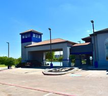Americas Best Value Inn & Suites Exterior