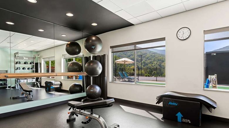 <b>Tru by Hilton Asheville East Health</b>. Images powered by <a href="https://iceportal.shijigroup.com/" title="IcePortal" target="_blank">IcePortal</a>.