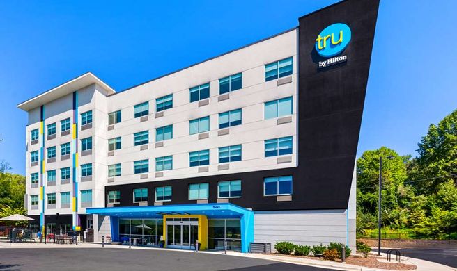 Tru by Hilton Asheville East Exterior