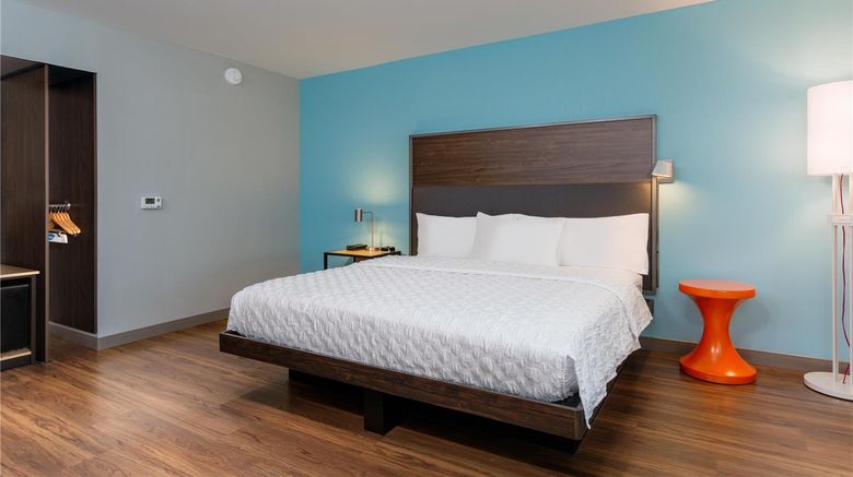 <b>Tru by Hilton Ashland Room</b>. Images powered by <a href="https://iceportal.shijigroup.com/" title="IcePortal" target="_blank">IcePortal</a>.