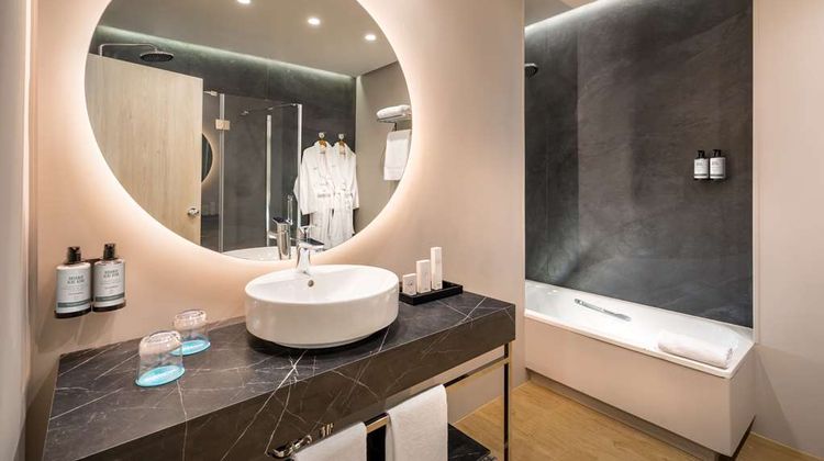 Occidental Sevilla Viapol Suite