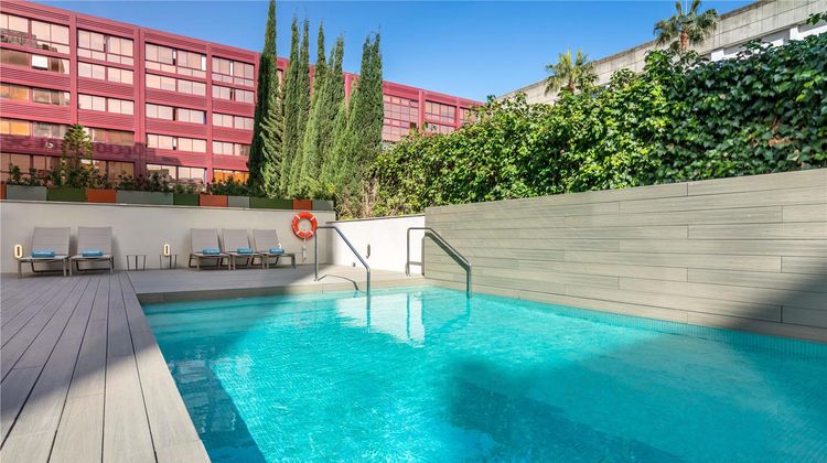 Occidental Sevilla Viapol Pool