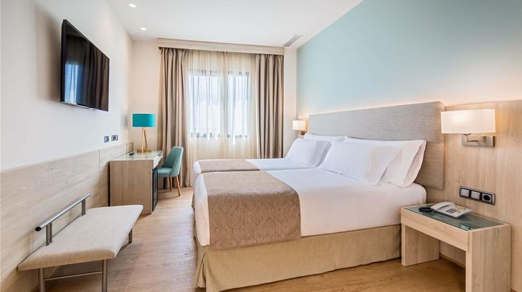 Occidental Sevilla Viapol Room