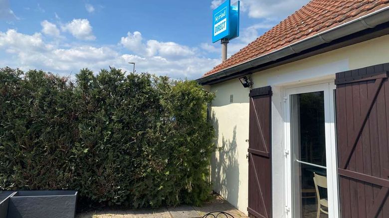 <b>B&B Hotel Chalon-sur-Saone Nord Exterior</b>. Images powered by <a href="https://iceportal.shijigroup.com/" title="IcePortal" target="_blank">IcePortal</a>.
