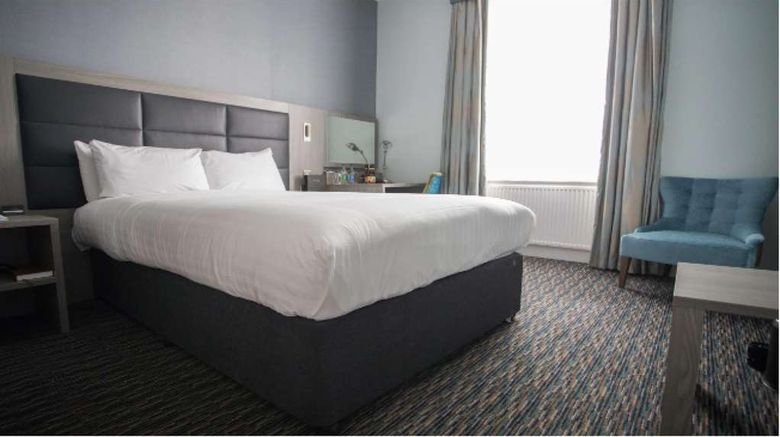 <b>London Chigwell, BW Signature Collection Room</b>. Images powered by <a href="https://iceportal.shijigroup.com/" title="IcePortal" target="_blank">IcePortal</a>.
