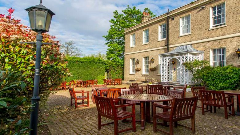 <b>London Chigwell, BW Signature Collection Exterior</b>. Images powered by <a href="https://iceportal.shijigroup.com/" title="IcePortal" target="_blank">IcePortal</a>.