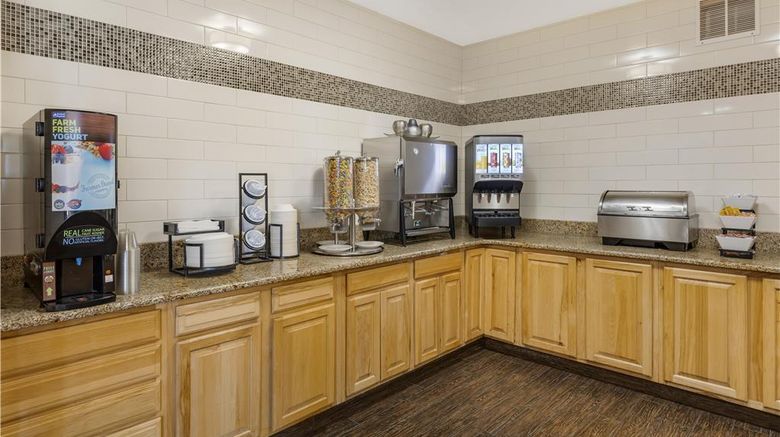 <b>Best Western Plus Riverfront Hotel & Sui Restaurant</b>. Images powered by <a href="https://iceportal.shijigroup.com/" title="IcePortal" target="_blank">IcePortal</a>.