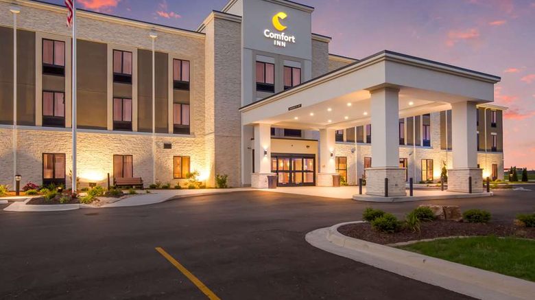 <b>Comfort Inn Jasper South Exterior</b>. Images powered by <a href="https://iceportal.shijigroup.com/" title="IcePortal" target="_blank">IcePortal</a>.