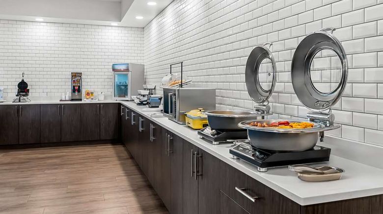 <b>Best Western Plus Winkler Restaurant</b>. Images powered by <a href="https://iceportal.shijigroup.com/" title="IcePortal" target="_blank">IcePortal</a>.