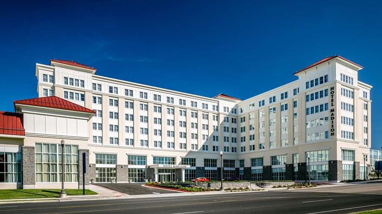 Hotel Madison & Shenandoah Valley Conf Exterior