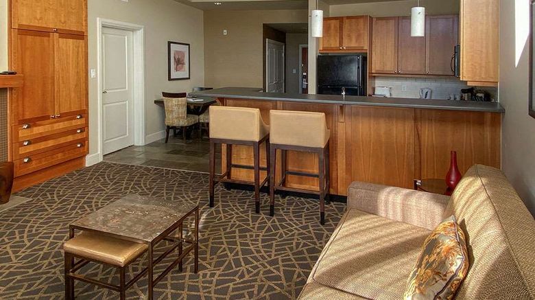 <b>Fairways Hotel on the Mountain Suite</b>. Images powered by <a href="https://iceportal.shijigroup.com/" title="IcePortal" target="_blank">IcePortal</a>.