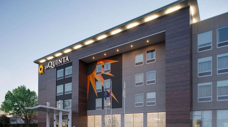 <b>La Quinta Inn Manassas VA-Dulles Arpt Exterior</b>. Images powered by <a href="https://iceportal.shijigroup.com/" title="IcePortal" target="_blank">IcePortal</a>.