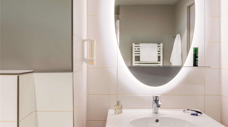 <b>Aparthotel Adagio access Freiburg Room</b>. Images powered by <a href="https://iceportal.shijigroup.com/" title="IcePortal" target="_blank">IcePortal</a>.