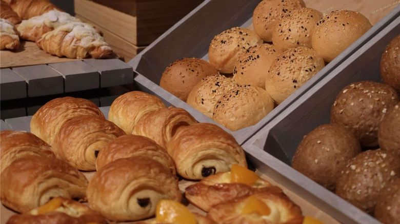 <b>Grand Mercure Hanoi Restaurant</b>. Images powered by <a href="https://iceportal.shijigroup.com/" title="IcePortal" target="_blank">IcePortal</a>.