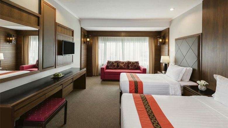 <b>Moevenpick Suriwongse Hotel Chiang Mai Room</b>. Images powered by <a href="https://iceportal.shijigroup.com/" title="IcePortal" target="_blank">IcePortal</a>.