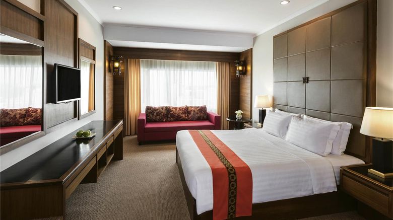 <b>Moevenpick Suriwongse Hotel Chiang Mai Room</b>. Images powered by <a href="https://iceportal.shijigroup.com/" title="IcePortal" target="_blank">IcePortal</a>.