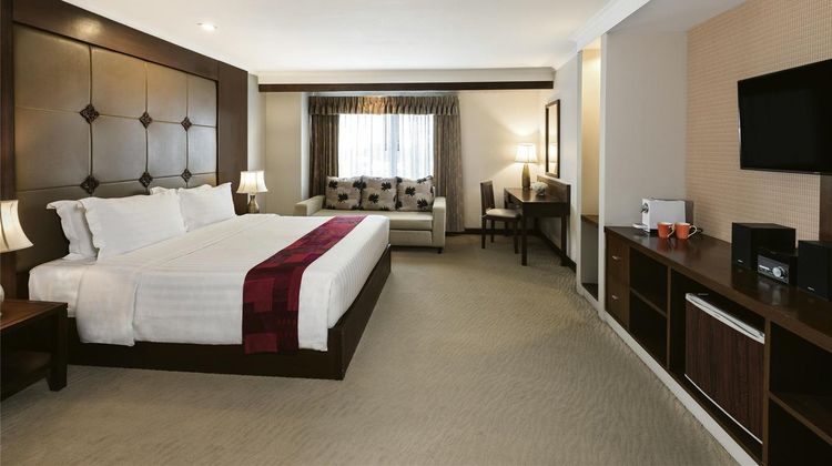 Moevenpick Suriwongse Hotel Chiang Mai Room