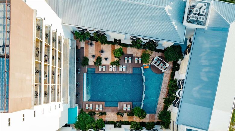 <b>Mercure Langkawi Pantai Cenang Pool</b>. Images powered by <a href="https://iceportal.shijigroup.com/" title="IcePortal" target="_blank">IcePortal</a>.