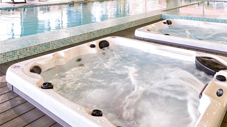 Aparthotel Adagio & Spa Vannes Pool