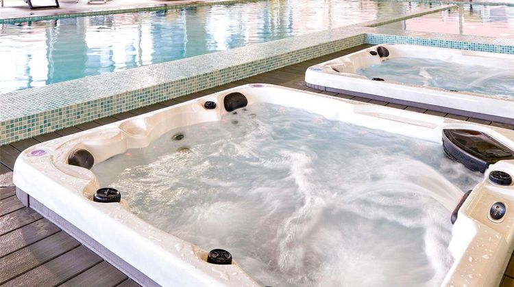 Aparthotel Adagio & Spa Vannes Exterior