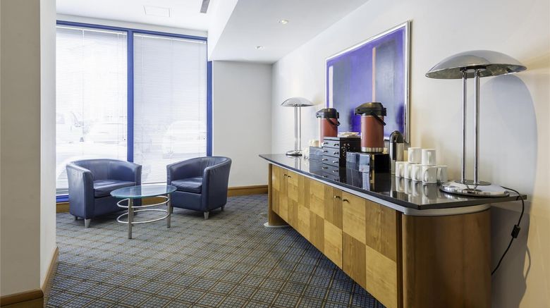 <b>Best Western London Heathrow Ariel Hotel Meeting</b>. Images powered by <a href="https://iceportal.shijigroup.com/" title="IcePortal" target="_blank">IcePortal</a>.