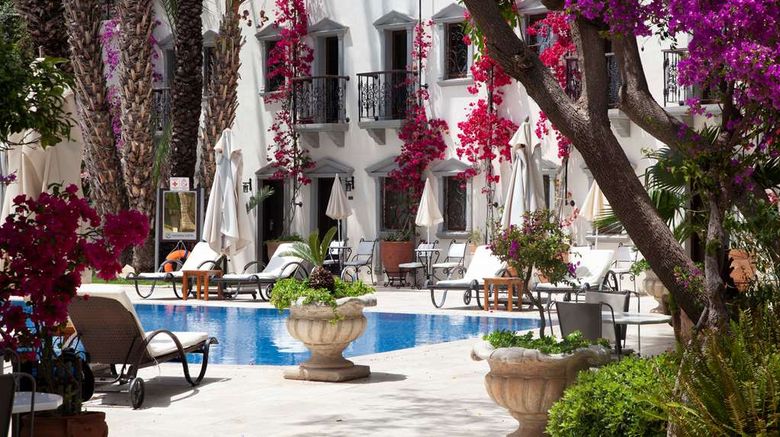 <b>DoubleTree by Hilton Bodrum Marina Vista Pool</b>. Images powered by <a href="https://iceportal.shijigroup.com/" title="IcePortal" target="_blank">IcePortal</a>.
