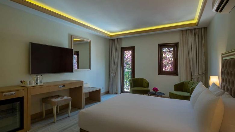 <b>DoubleTree by Hilton Bodrum Marina Vista Room</b>. Images powered by <a href="https://iceportal.shijigroup.com/" title="IcePortal" target="_blank">IcePortal</a>.
