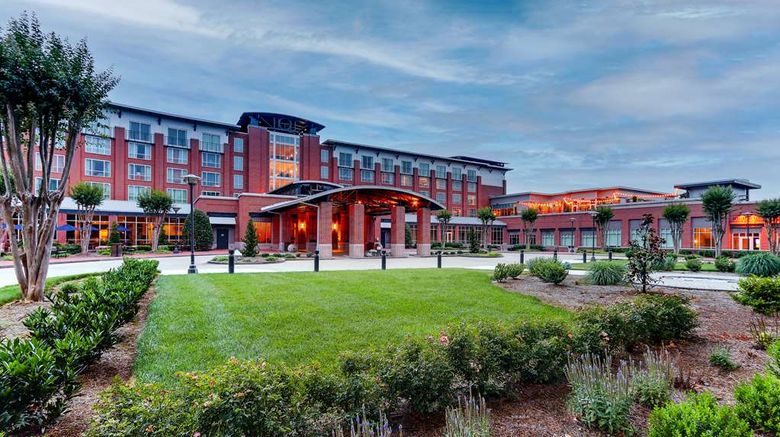 <b>The Chattanoogan Hotel, Curio Collection Exterior</b>. Images powered by <a href="https://iceportal.shijigroup.com/" title="IcePortal" target="_blank">IcePortal</a>.