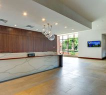 The Chattanoogan Hotel, Curio Collection Lobby