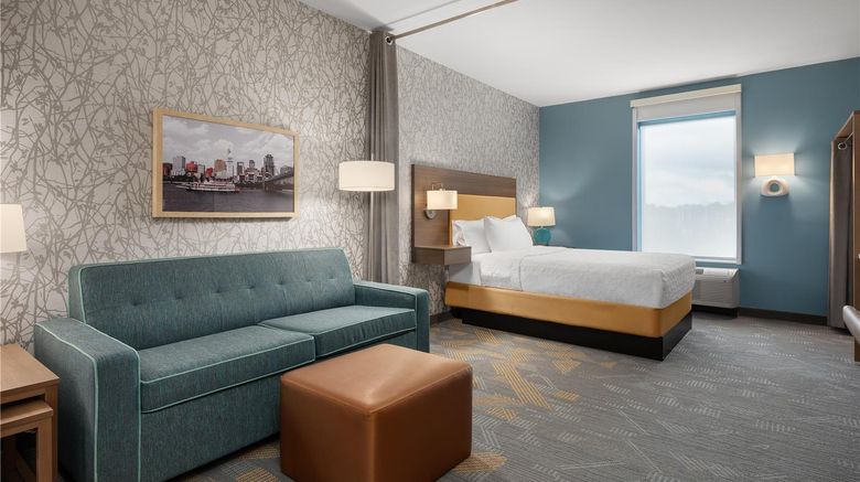 <b>Home2 Stes by Hilton Cincinnati Eastgate Room</b>. Images powered by <a href="https://iceportal.shijigroup.com/" title="IcePortal" target="_blank">IcePortal</a>.