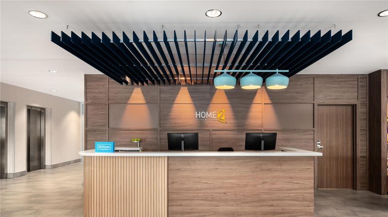 <b>Home2 Stes by Hilton Cincinnati Eastgate Lobby</b>. Images powered by <a href="https://iceportal.shijigroup.com/" title="IcePortal" target="_blank">IcePortal</a>.