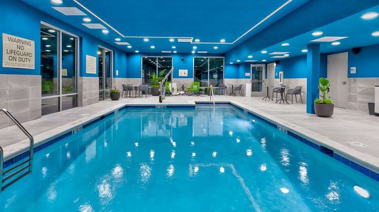 <b>Hampton Inn Danville Pool</b>. Images powered by <a href="https://iceportal.shijigroup.com/" title="IcePortal" target="_blank">IcePortal</a>.