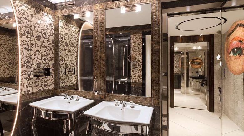 <b>DoubleTree by Hilton A Coruna Room</b>. Images powered by <a href="https://iceportal.shijigroup.com/" title="IcePortal" target="_blank">IcePortal</a>.