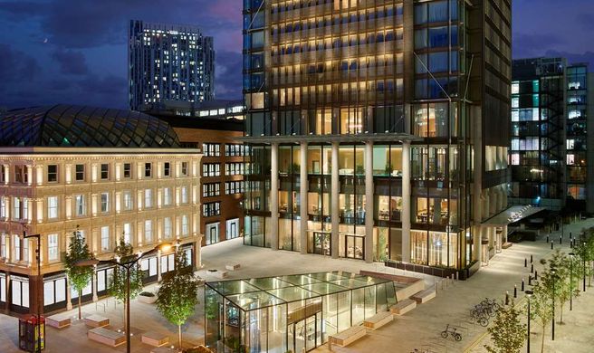 Pan Pacific London Exterior