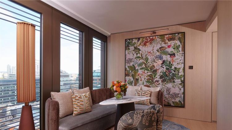 Pan Pacific London Suite