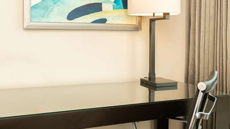 <b>Hilton San Salvador Room</b>. Images powered by <a href="https://iceportal.shijigroup.com/" title="IcePortal" target="_blank">IcePortal</a>.
